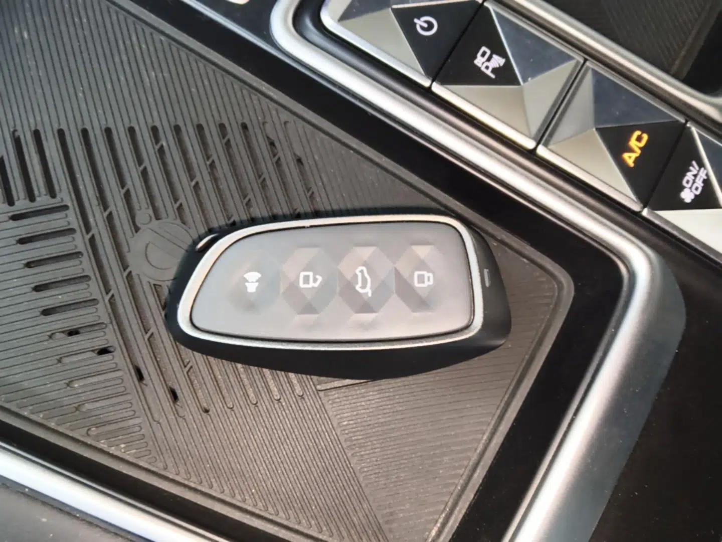 Haval Fierce Dragon Max 2023 1.5L Hi4 105 Four-Wheel Drive Smart Flagship Edition — миниатюра 22