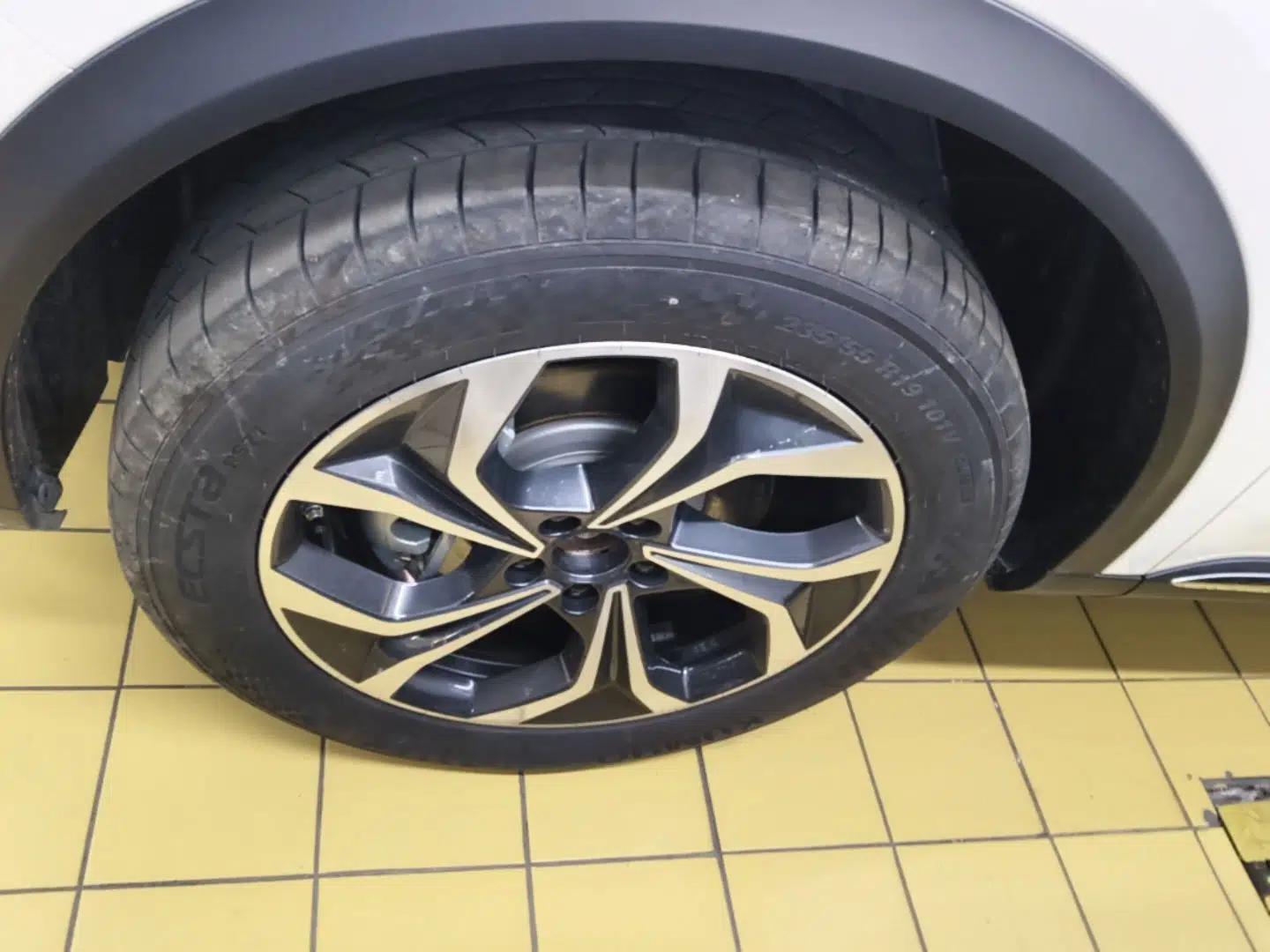 Haval Fierce Dragon Max 2023 1.5L Hi4 105 Four-Wheel Drive Smart Flagship Edition — миниатюра 9