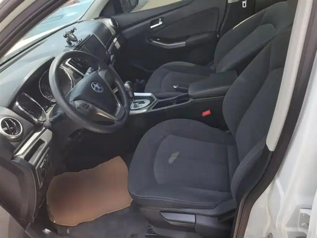 Venucia T70 2016 2.0L CVT Smart Edition — миниатюра 15
