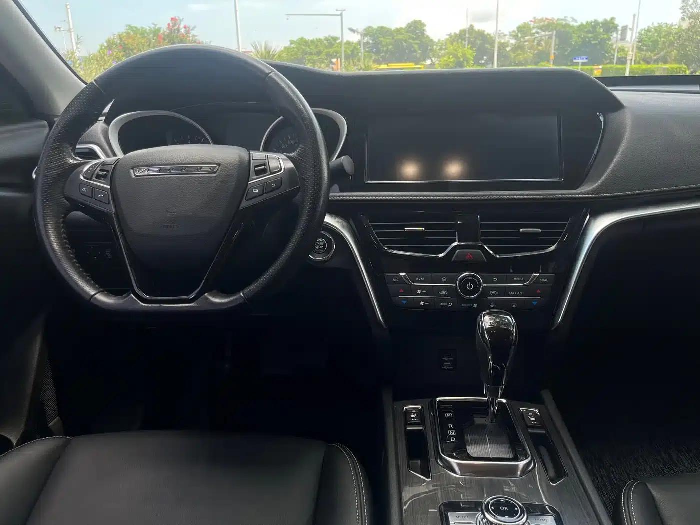 Venucia T90 2017 2.0L CVT Premium Edition — миниатюра 13