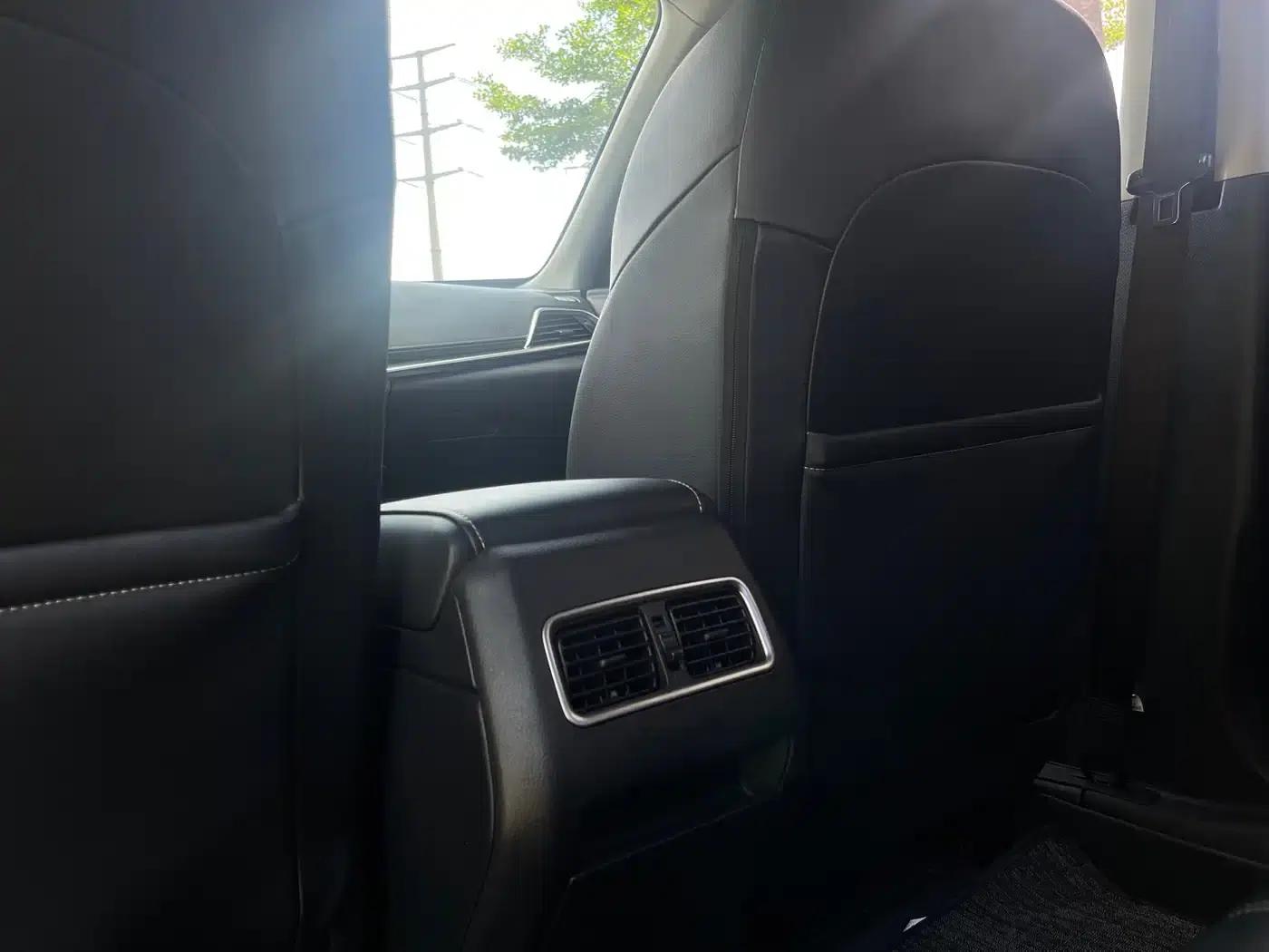 Venucia T90 2017 2.0L CVT Premium Edition — миниатюра 14