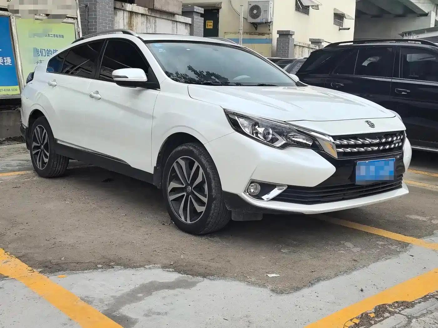 Venucia T90 2017 2.0L CVT Smart Edition — миниатюра 3