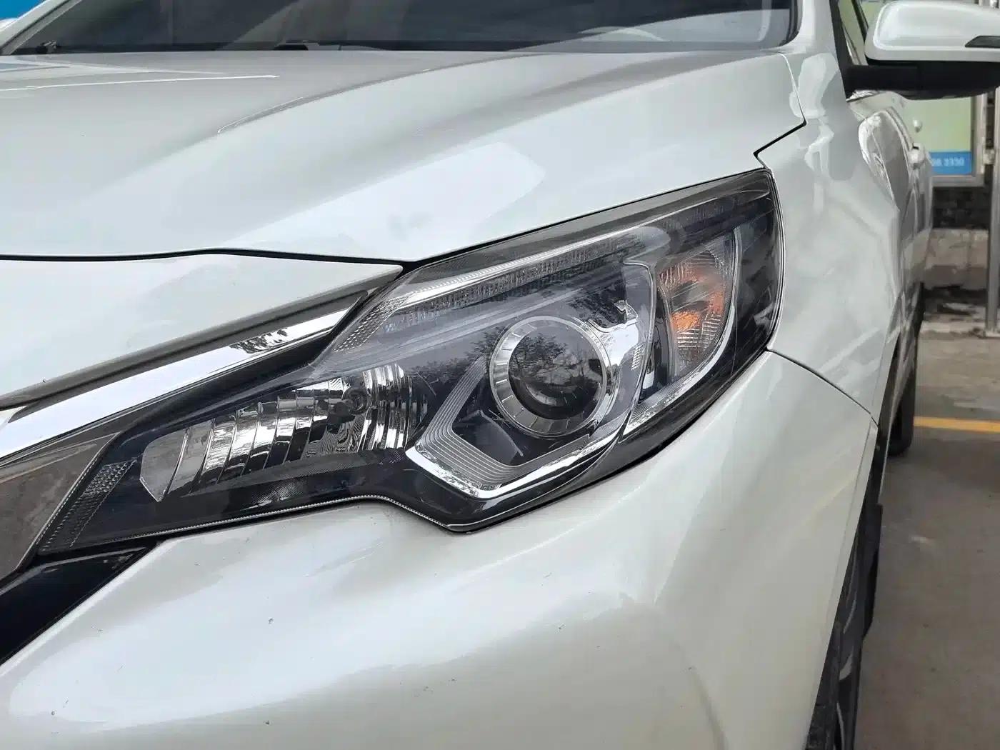 Venucia T90 2017 2.0L CVT Smart Edition — миниатюра 4