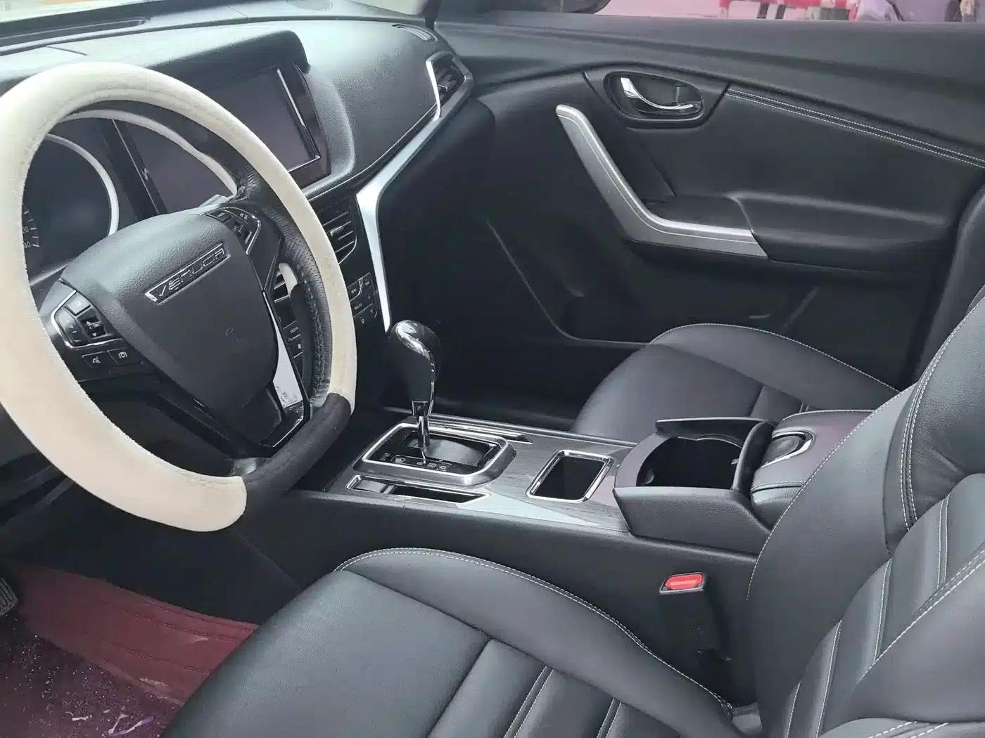 Venucia T90 2017 2.0L CVT Smart Edition — миниатюра 6