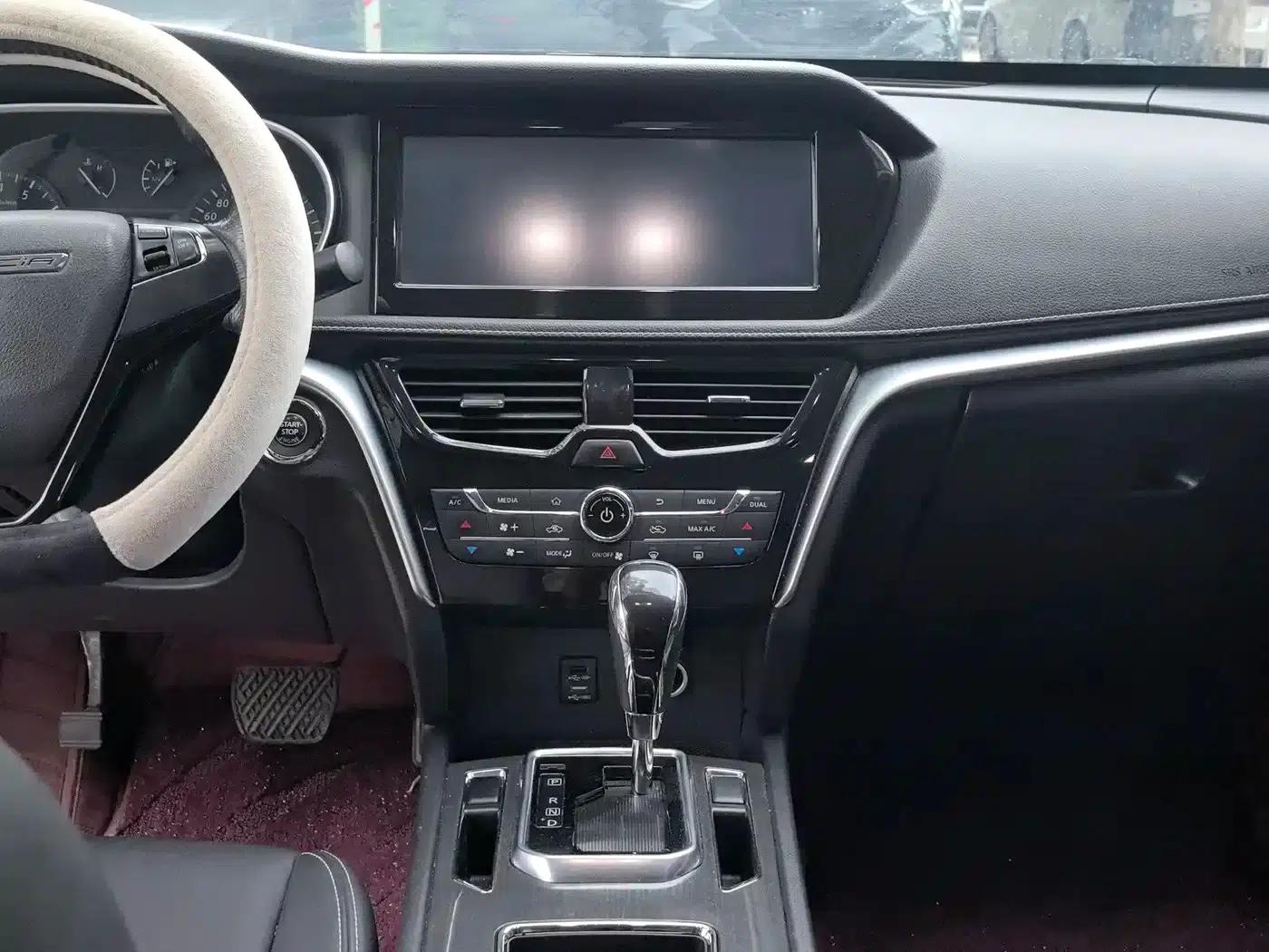 Venucia T90 2017 2.0L CVT Smart Edition — миниатюра 9