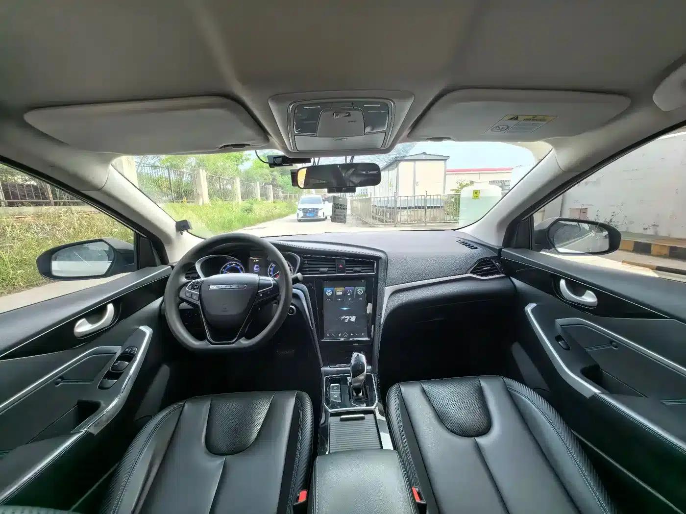 Venucia D60EV 2020 Standard Range Smart Edition — миниатюра 15