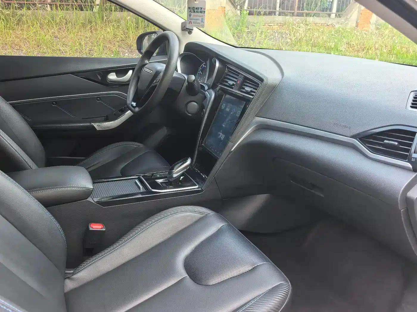 Venucia D60EV 2020 Standard Range Smart Edition — миниатюра 22