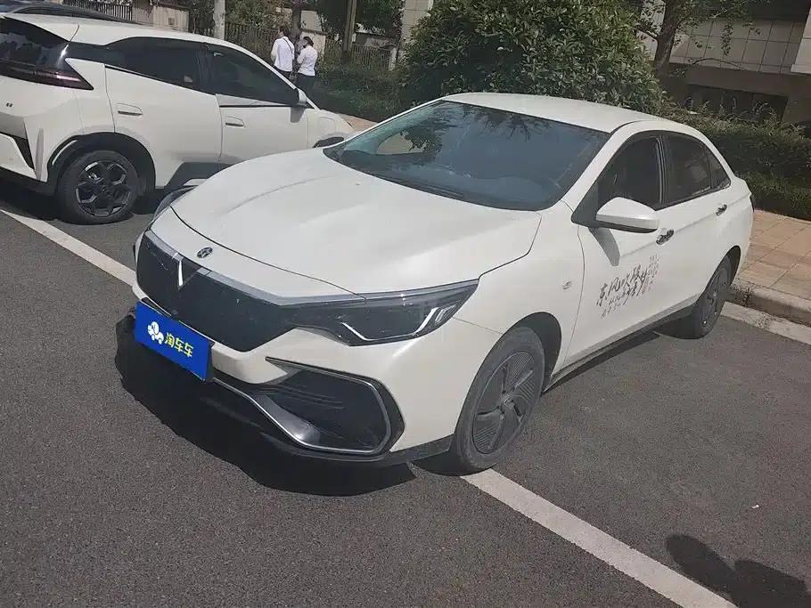 Venucia D60EV 2023 PLUS Comfort Edition RJ Model — миниатюра 1