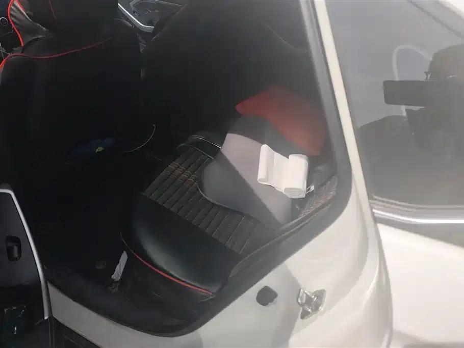 Venucia D60EV 2023 PLUS Comfort Edition RJ Model — миниатюра 11