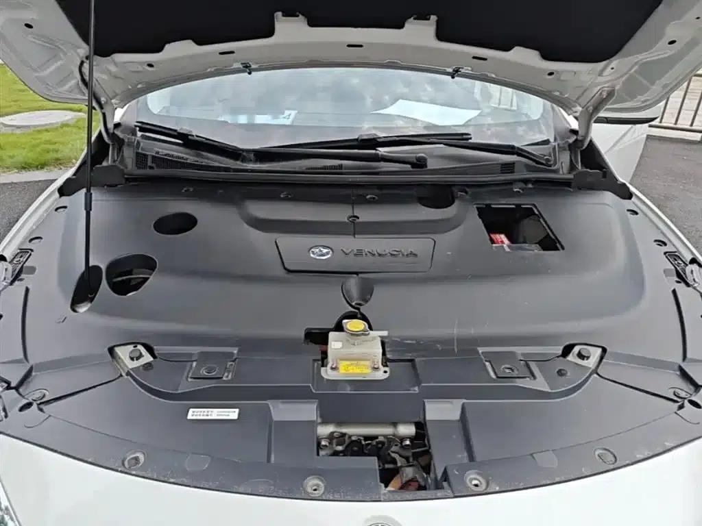 Venucia D60EV 2023 PLUS Comfort Edition SI — миниатюра 20