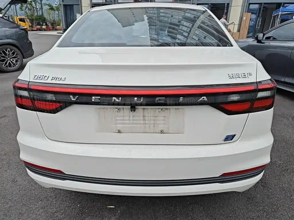 Venucia D60EV 2023 PLUS Comfort Edition SI — миниатюра 6