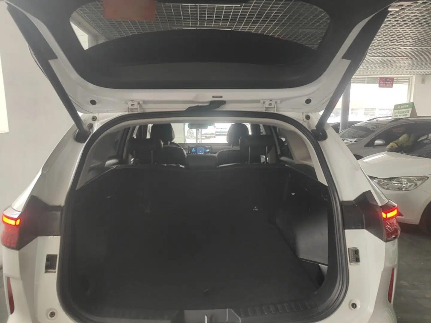 Haval H6 New Energy 2023 DHT-PHEV 110KM Enjoyment Edition — миниатюра 22