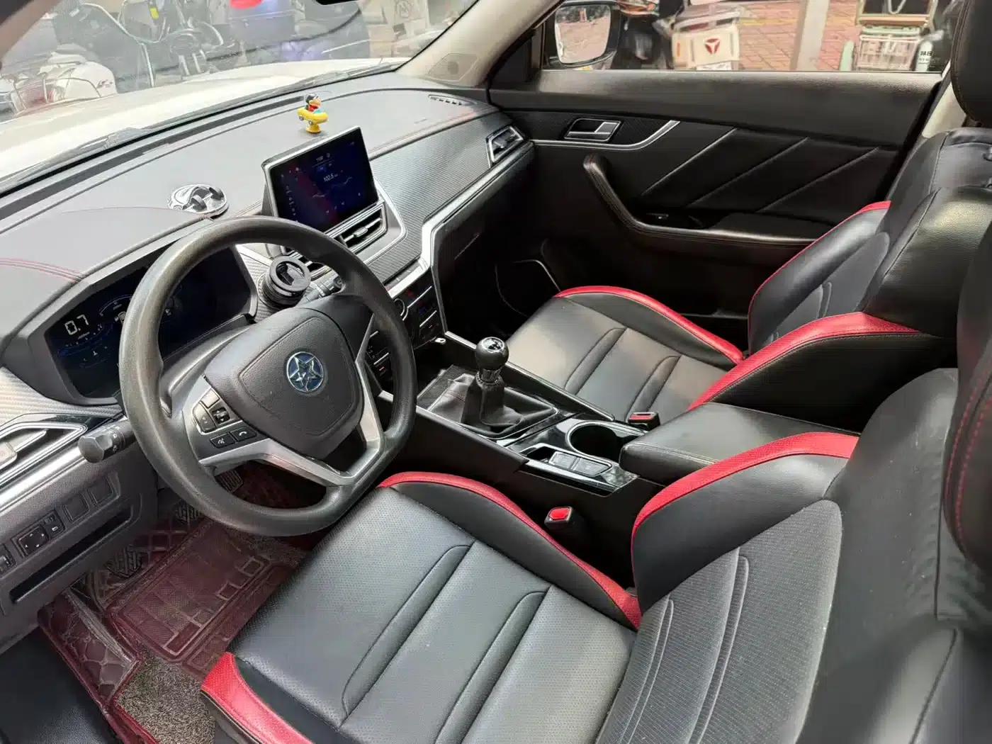 Venucia T60 2018 1.6L Manual Smart Edition (National V Emission Standard) — миниатюра 8