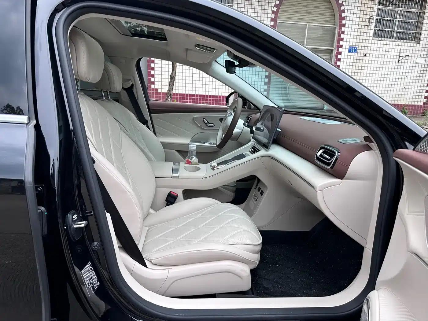 Fengyun A9L 2025 Model 260km Extended Range Luxury Edition — миниатюра 11