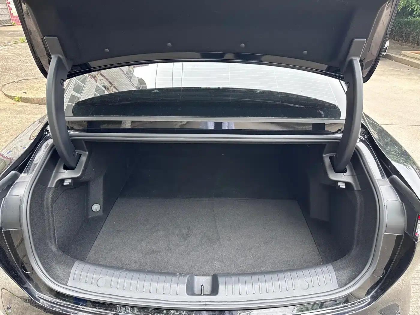 Fengyun A9L 2025 Model 260km Extended Range Luxury Edition — миниатюра 12