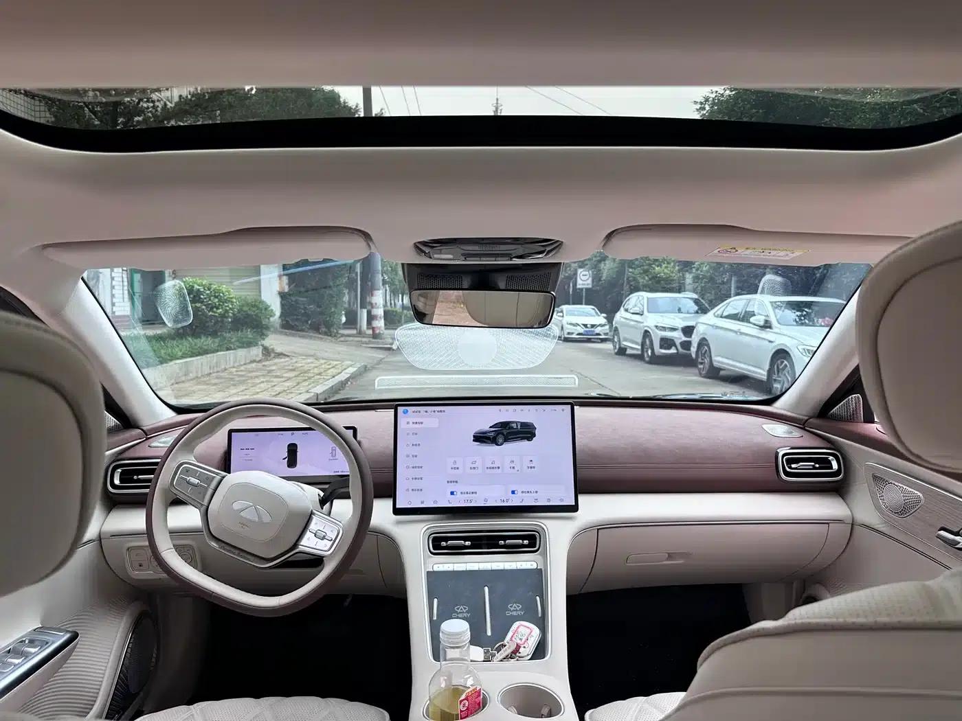 Fengyun A9L 2025 Model 260km Extended Range Luxury Edition — миниатюра 5