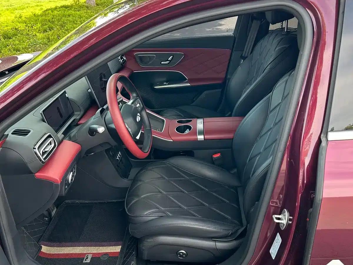 Fengyun A9L 2025 All-Wheel Drive High-Performance Peak Edition — миниатюра 7