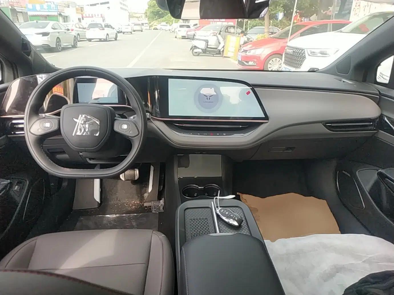 Hongqi EH7 2025 600 Smart Selection Edition — миниатюра 12