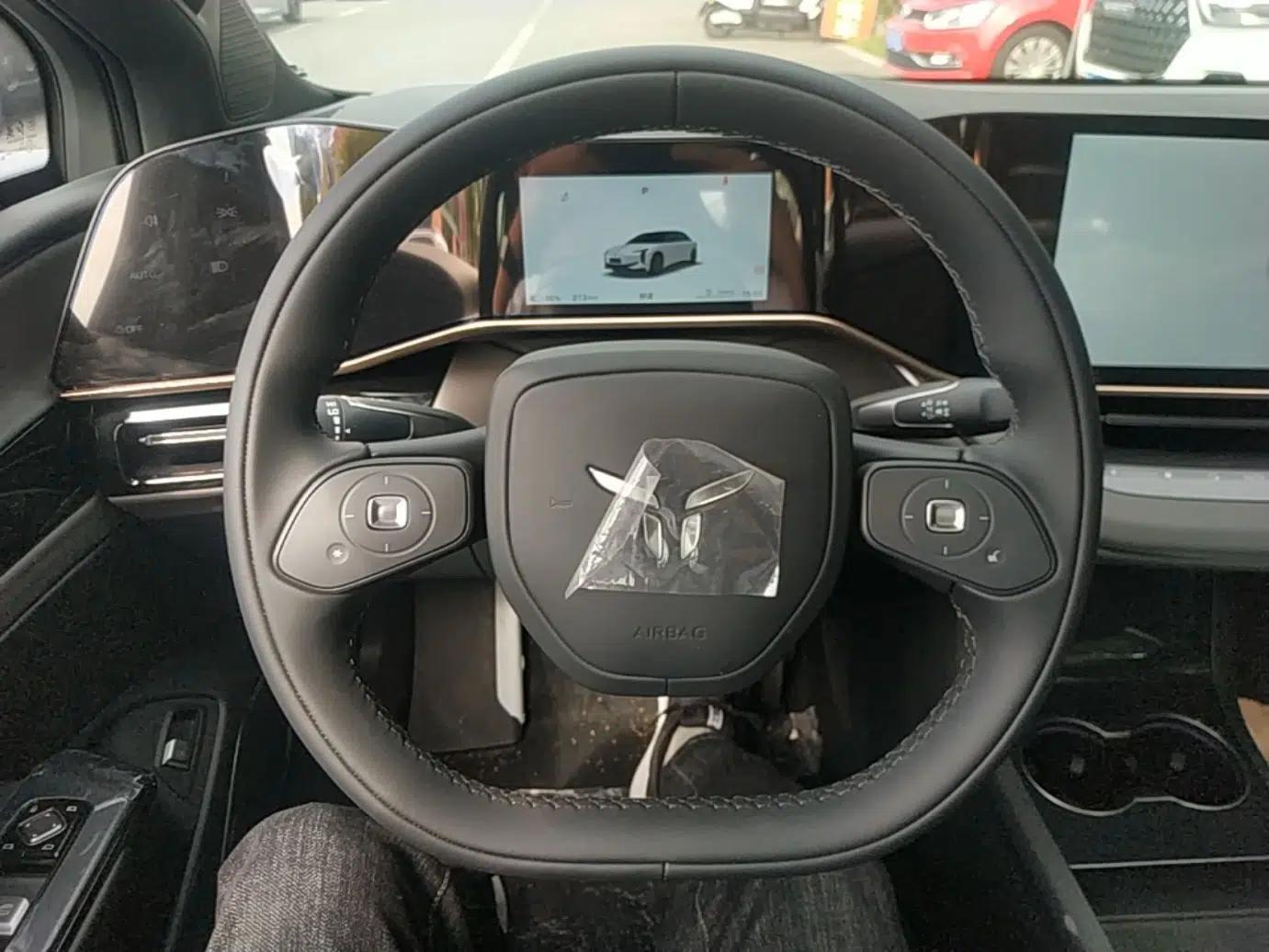 Hongqi EH7 2025 600 Smart Selection Edition — миниатюра 13