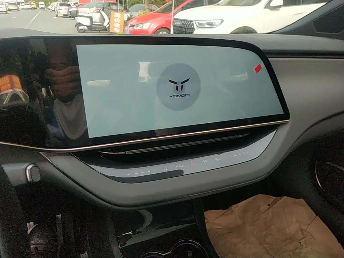 Hongqi EH7 2025 600 Smart Selection Edition — миниатюра 15