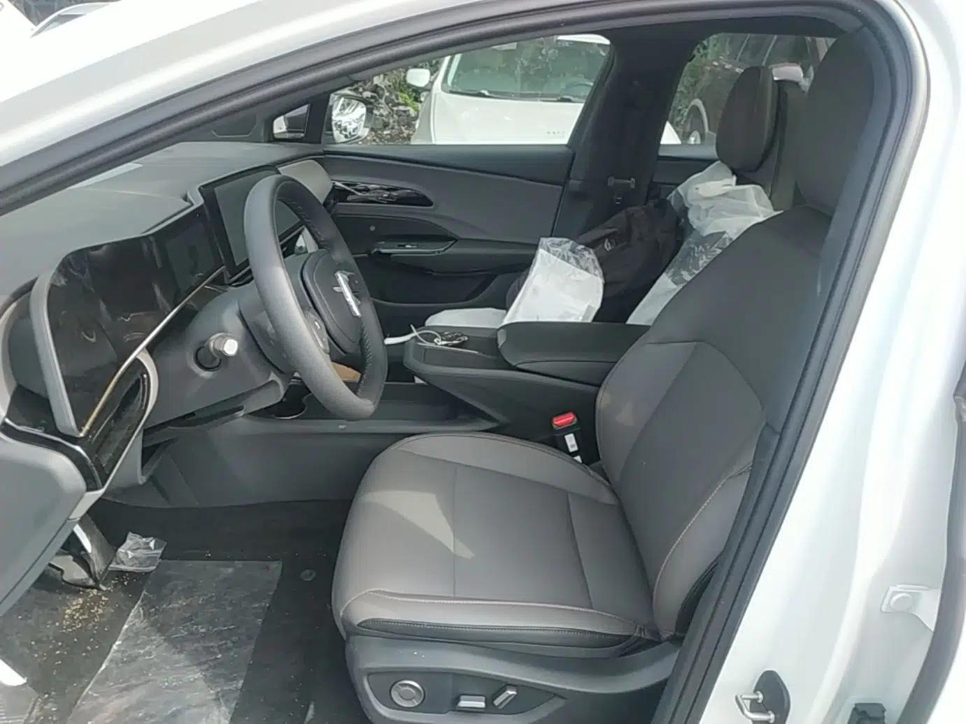 Hongqi EH7 2025 600 Smart Selection Edition — миниатюра 17
