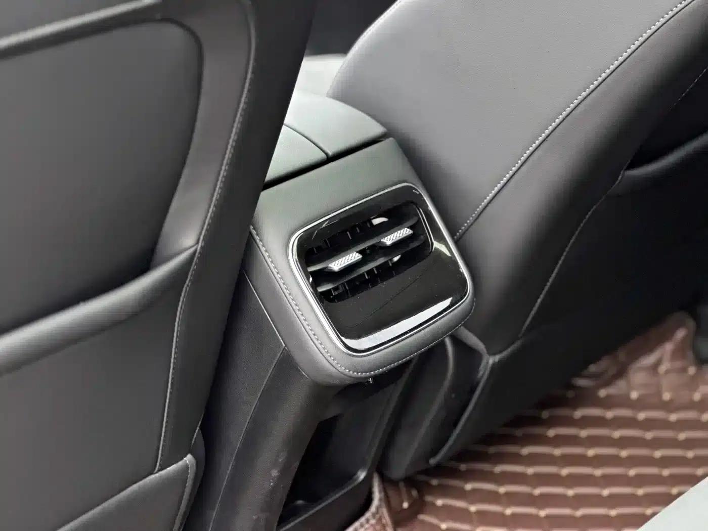 Fengyun T8 2025 1.5T 130km Comfort Edition 5-seater — миниатюра 11
