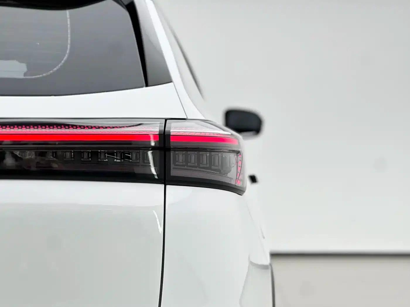Fengyun T8 2025 1.5T 130km Comfort Edition 5-seater — миниатюра 16