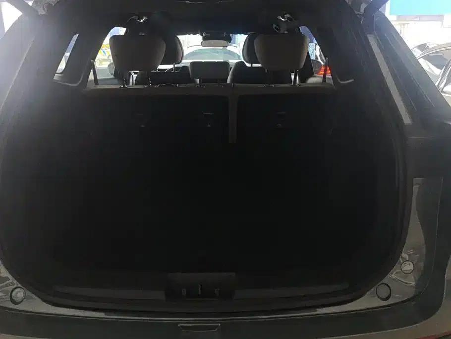 Fengyun T8 2025 1.5T 130km Premium Edition 5-seater — миниатюра 4