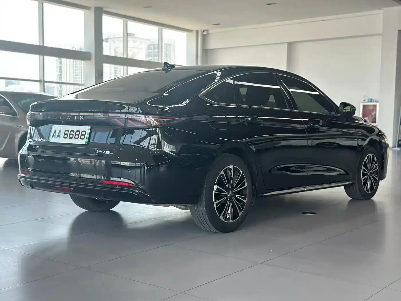 Fengyun A8L 2025 1.5TGDI 145km Standard Edition — миниатюра 5