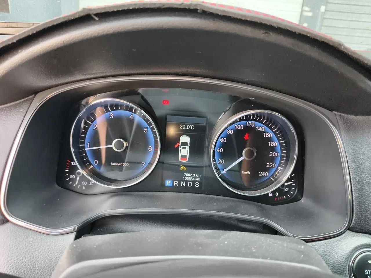 Hongqi H7 2015 2.0T Luxury Model — миниатюра 12