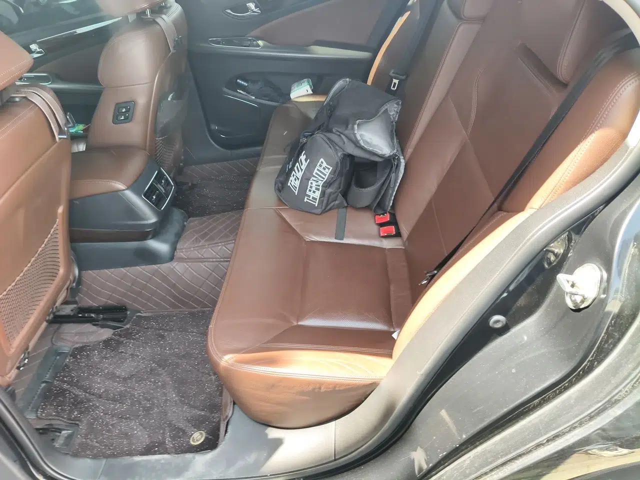 Hongqi H7 2015 2.0T Luxury Model — миниатюра 18