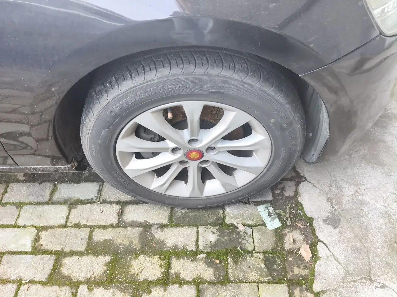 Hongqi H7 2015 2.0T Luxury Model — миниатюра 8