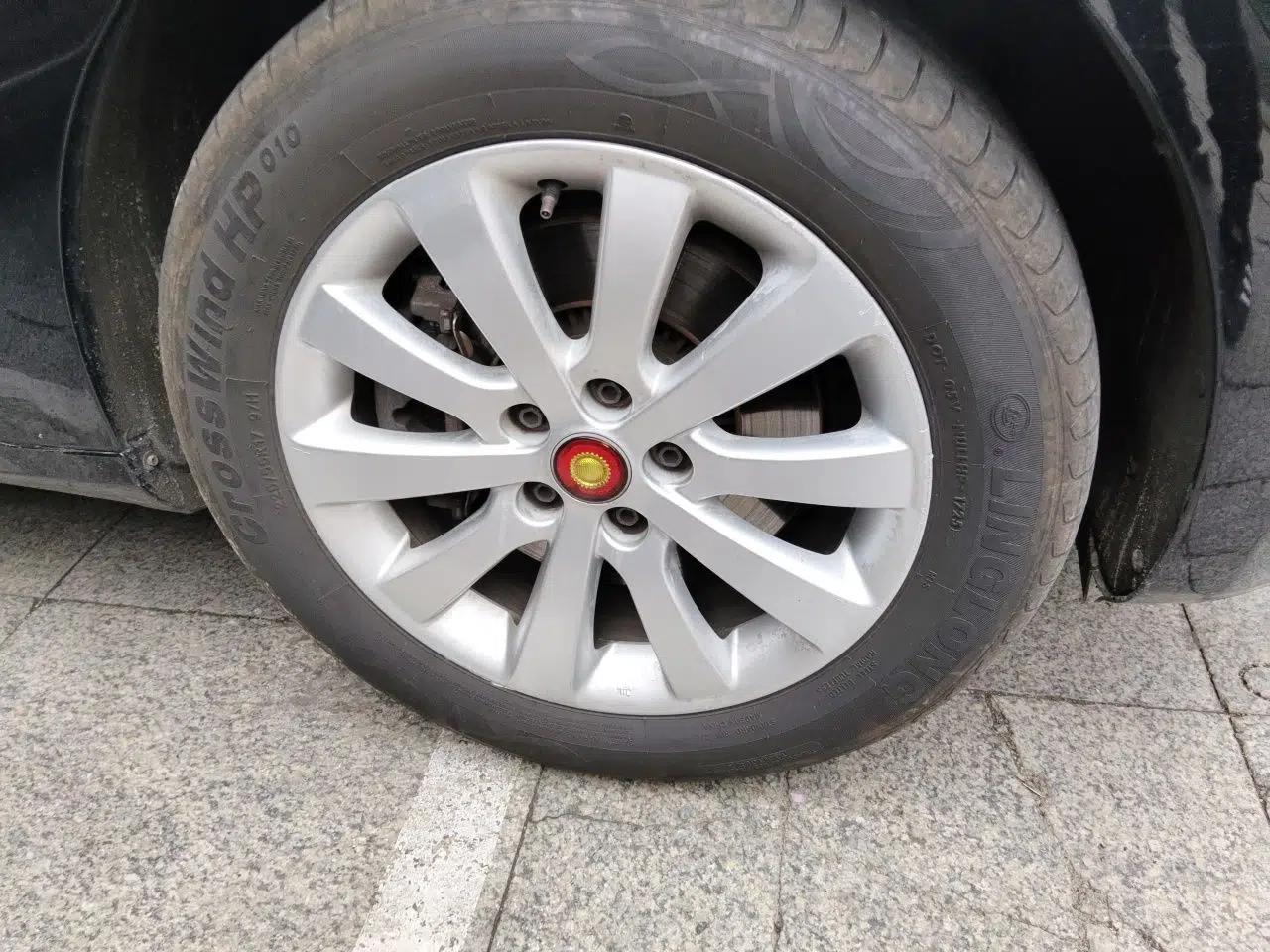 Hongqi H7 2013 2.0T Luxury Model — миниатюра 8