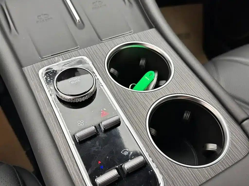 Fengyun T11 2026 Model 220 Rear-Wheel Drive Dual IMAX Cinema Edition — миниатюра 17