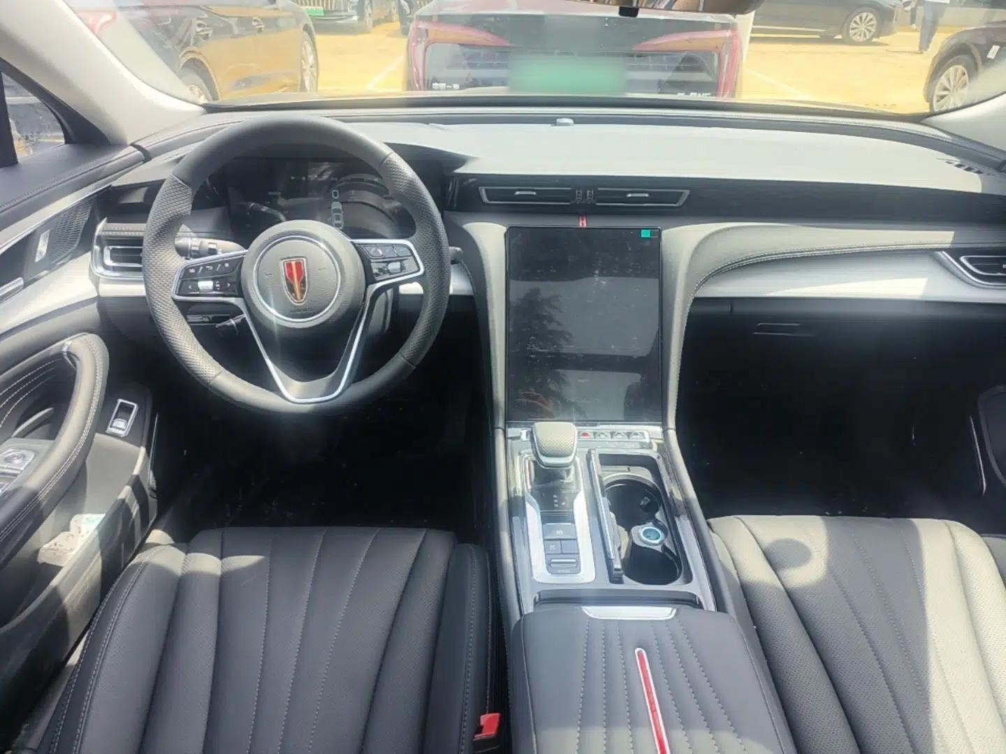 Hongqi H5 PHEV 2025 130 Super Hybrid Version — миниатюра 13