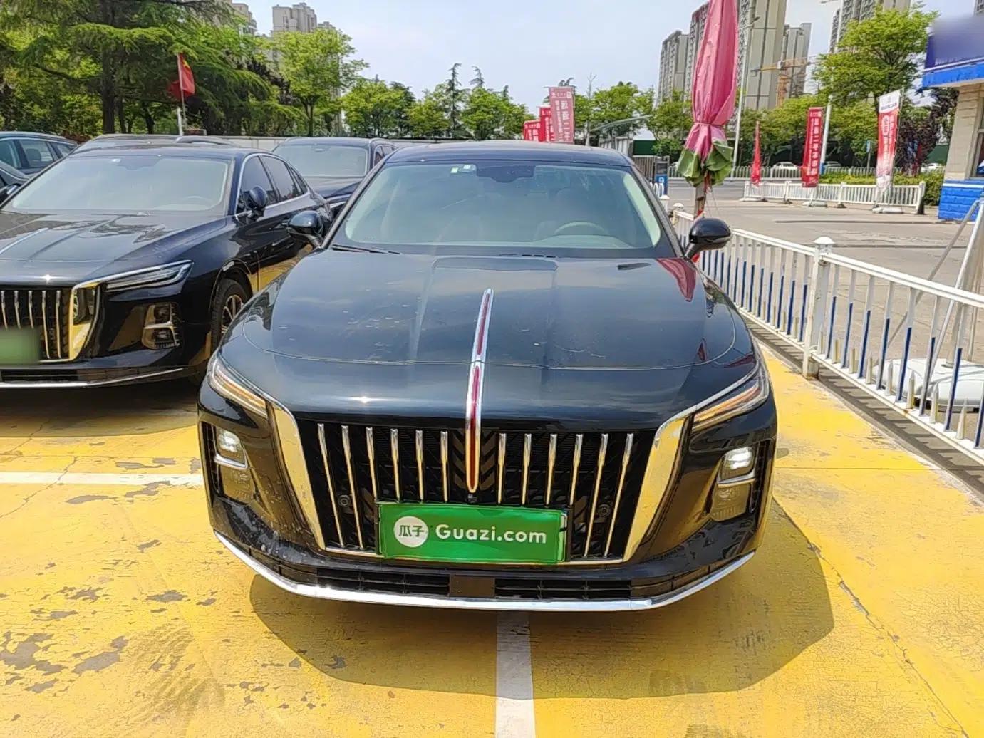 Hongqi H5 PHEV 2025 130 Super Hybrid Version — миниатюра 2