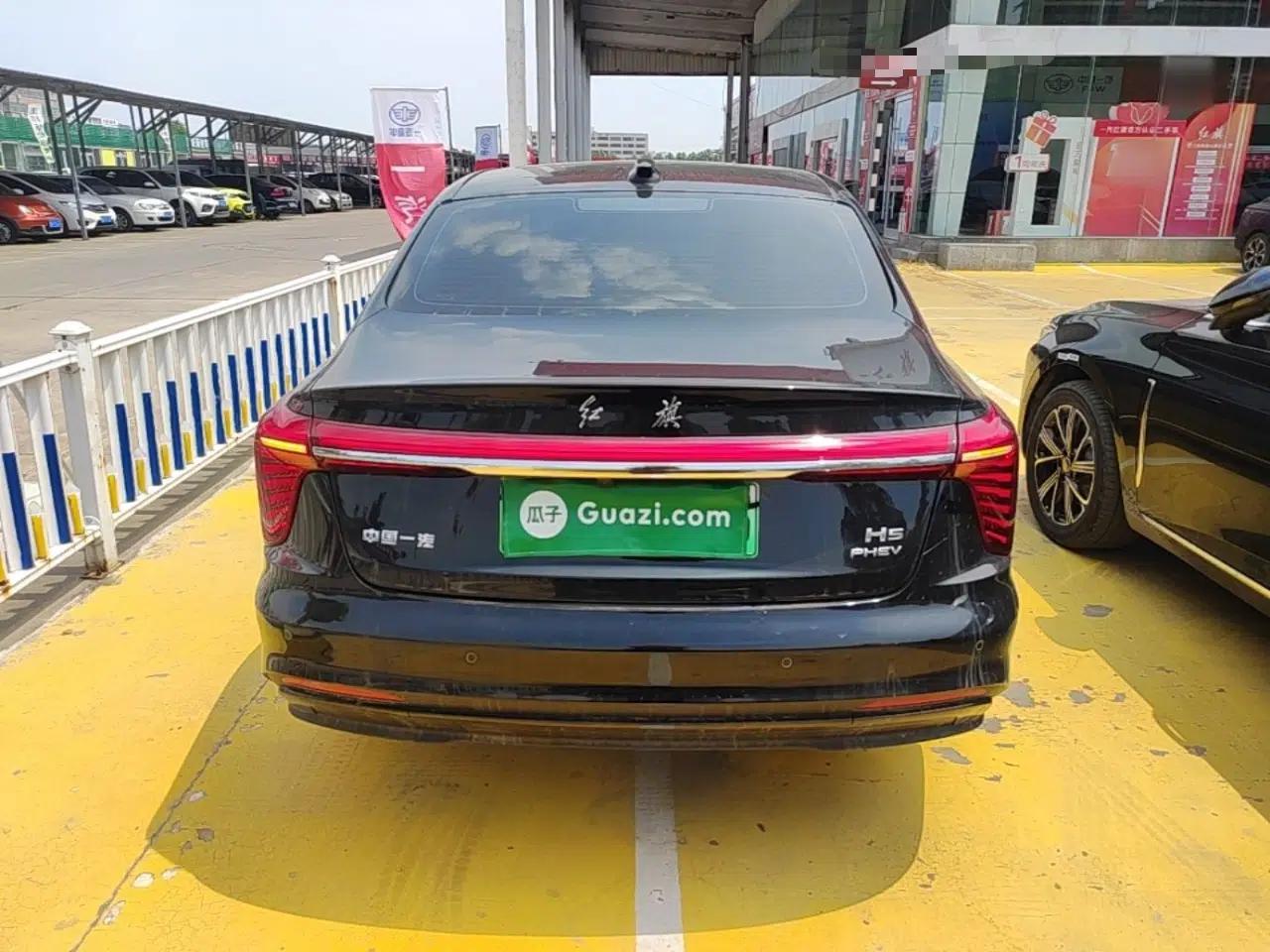 Hongqi H5 PHEV 2025 130 Super Hybrid Version — миниатюра 5