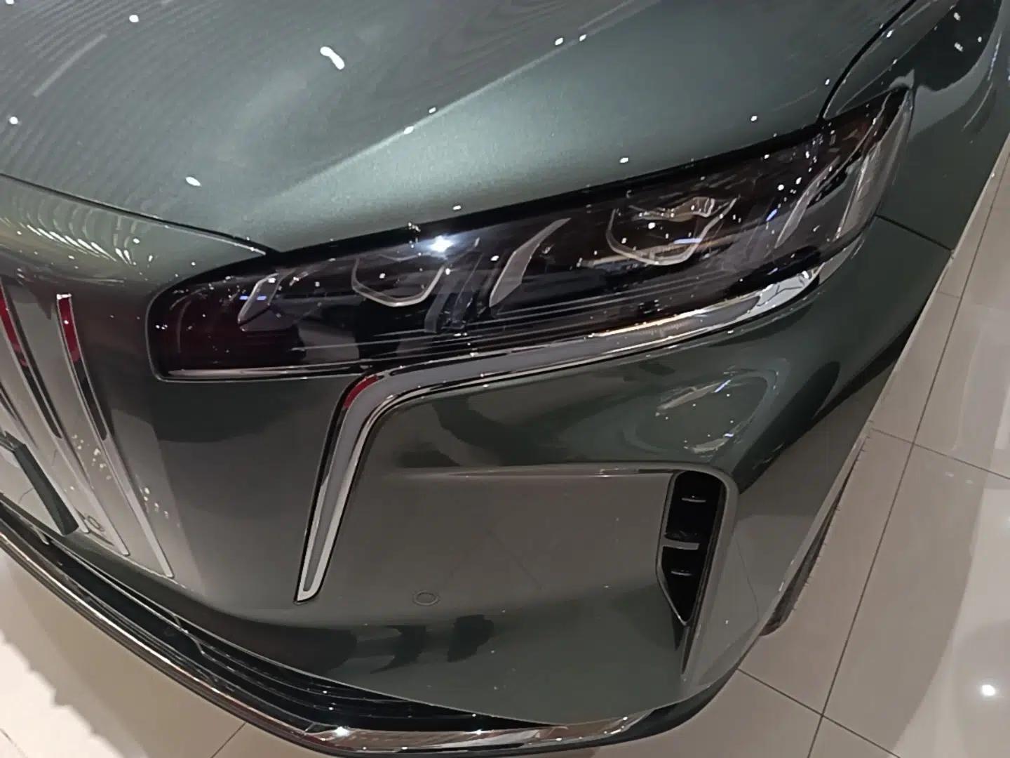 Hongqi HS6 PHEV 2026 240 Smart Hybrid Version — миниатюра 2