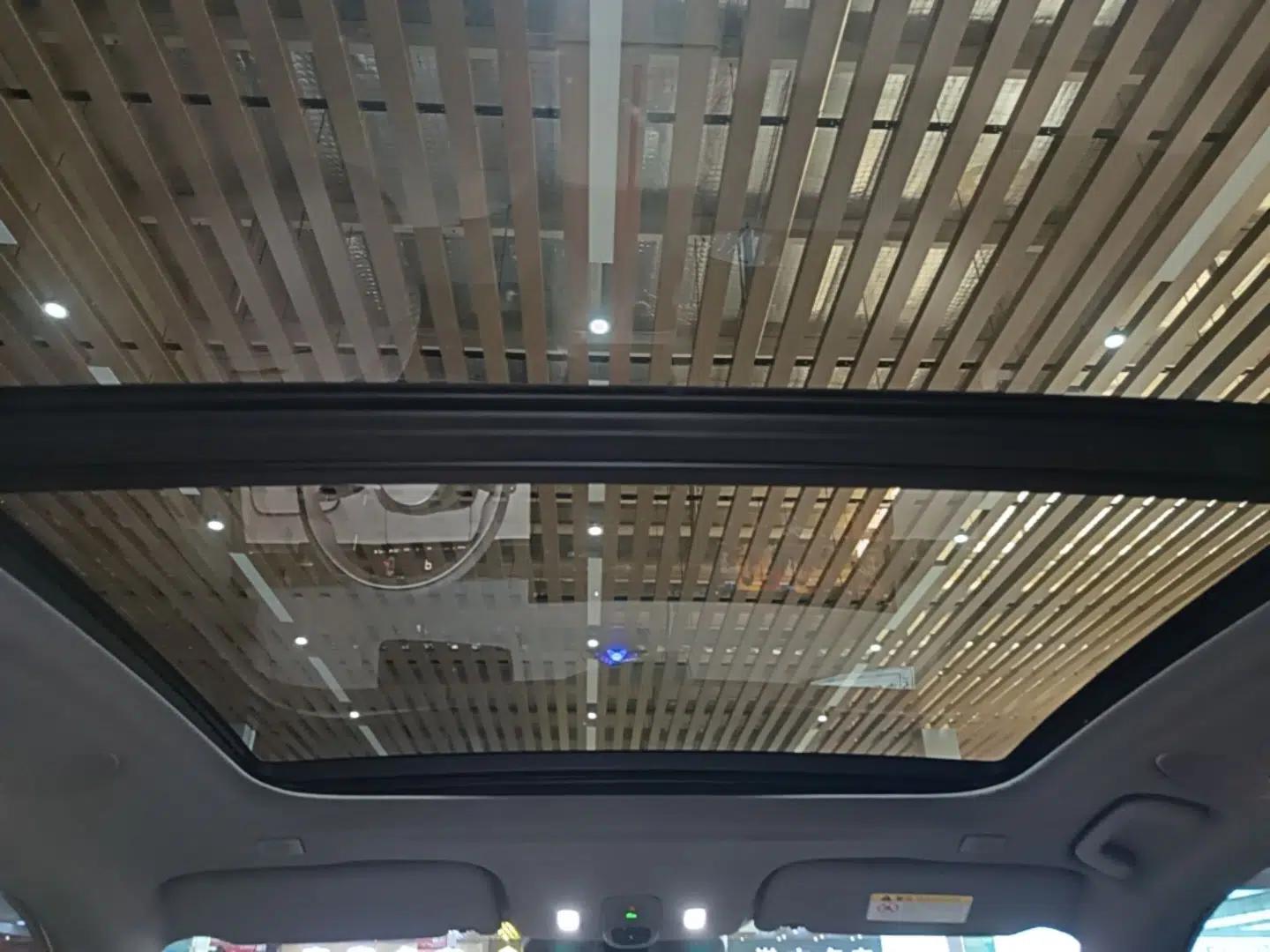 Hongqi HS6 PHEV 2026 240 Smart Hybrid Version — миниатюра 17