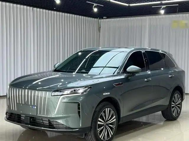 Hongqi HS6 PHEV 2026 240 Smart Hybrid Version