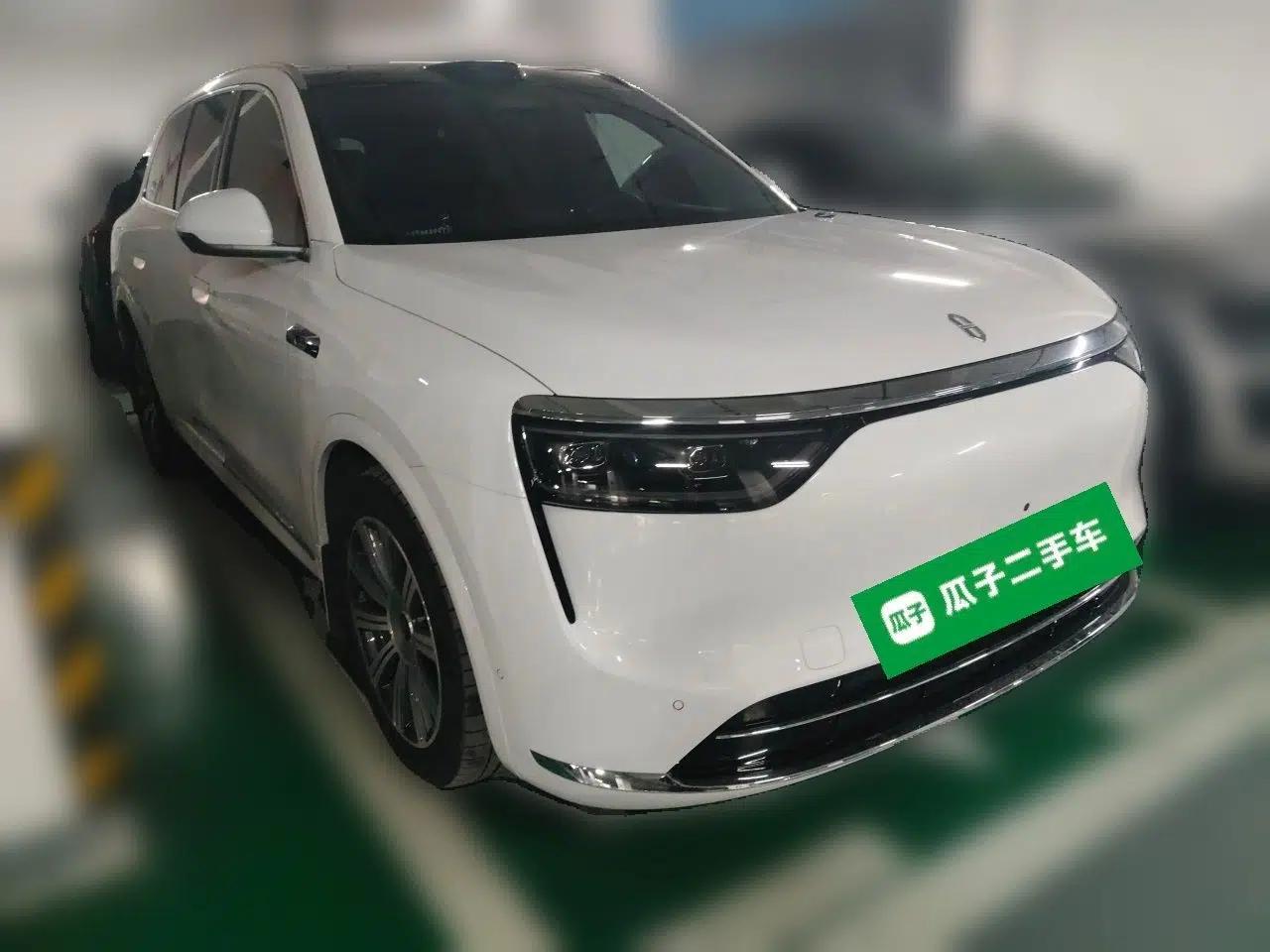 Hima AITO M8 2025 Extended-Range Max+ Version 53.4 kWh 6-Seater Edition — миниатюра 3