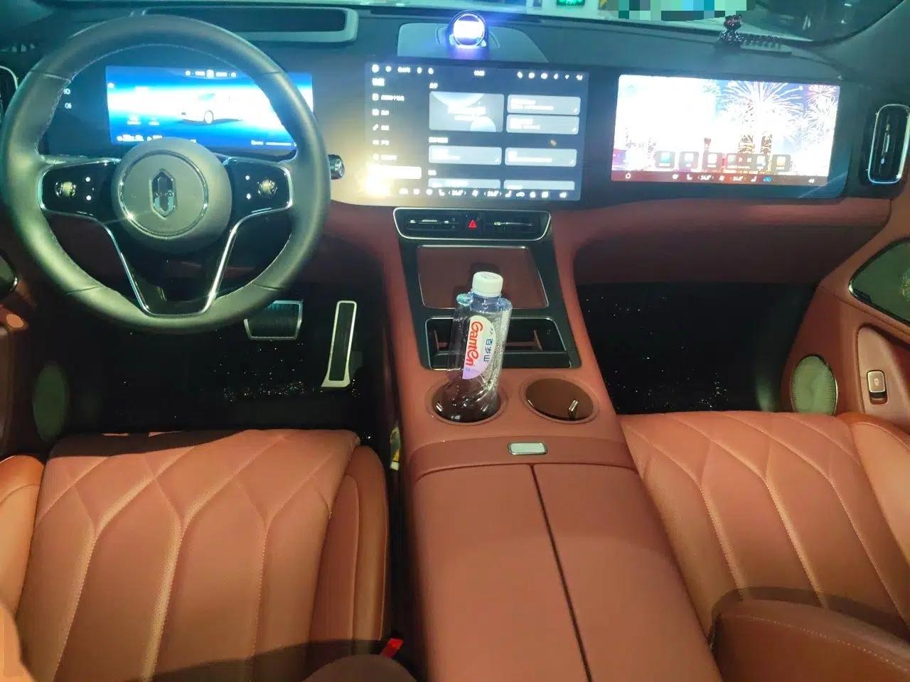 Hima AITO M8 2025 Extended-Range Max+ Version 53.4 kWh 6-Seater Edition — миниатюра 10