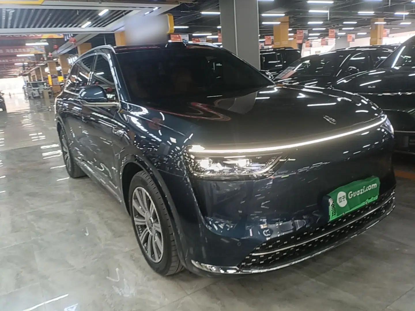 Hima AITO M8 2025 Extended-Range Max+ Version 53.4 kWh 5-Seater Edition — миниатюра 3