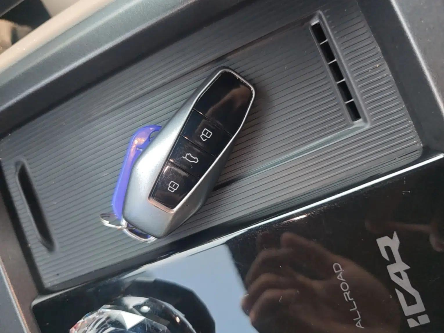 iCAR 03T 2024 501km Four-wheel Drive Long-Range Version — миниатюра 12