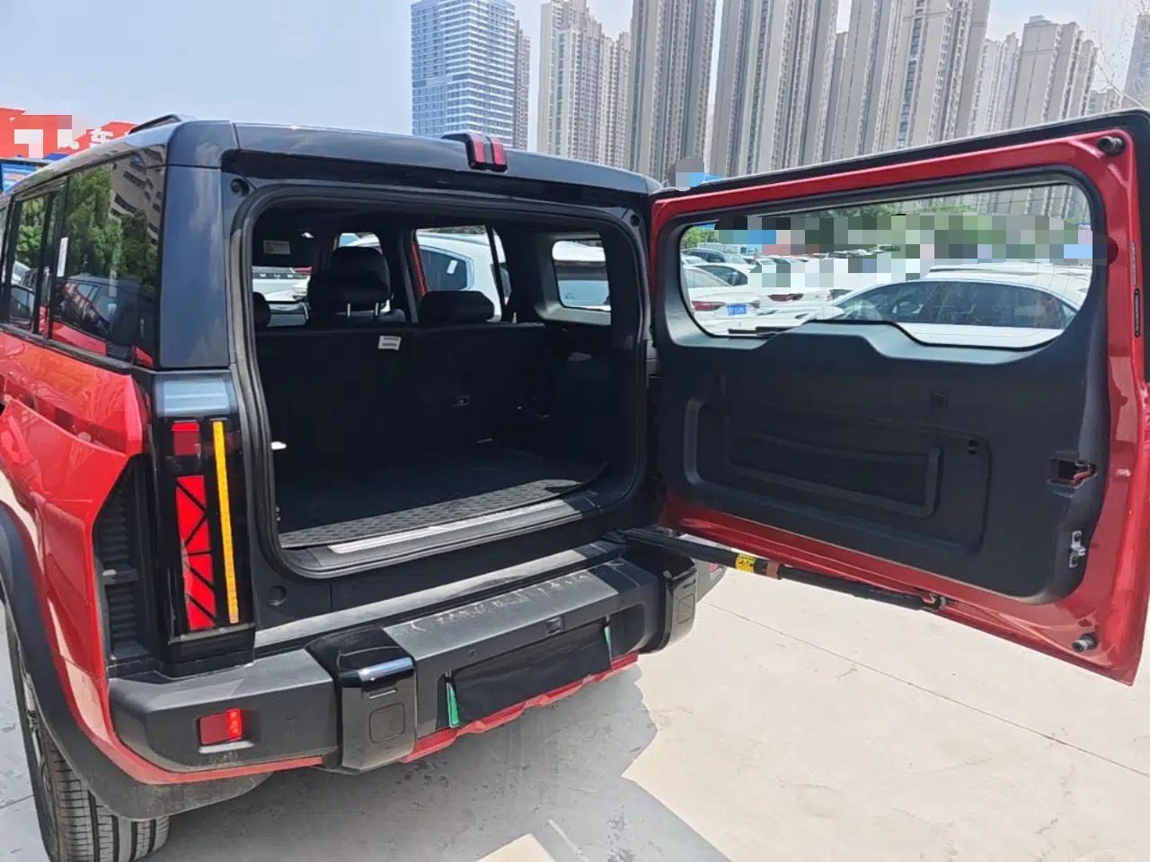 iCAR 03T 2024 501km Four-wheel Drive Long-Range Version — миниатюра 22