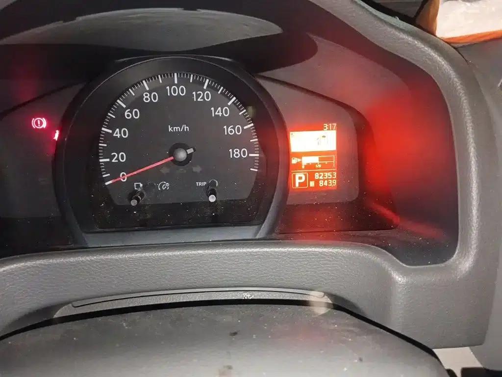 Nissan NV200 2018 1.6L CVT Luxury — миниатюра 5