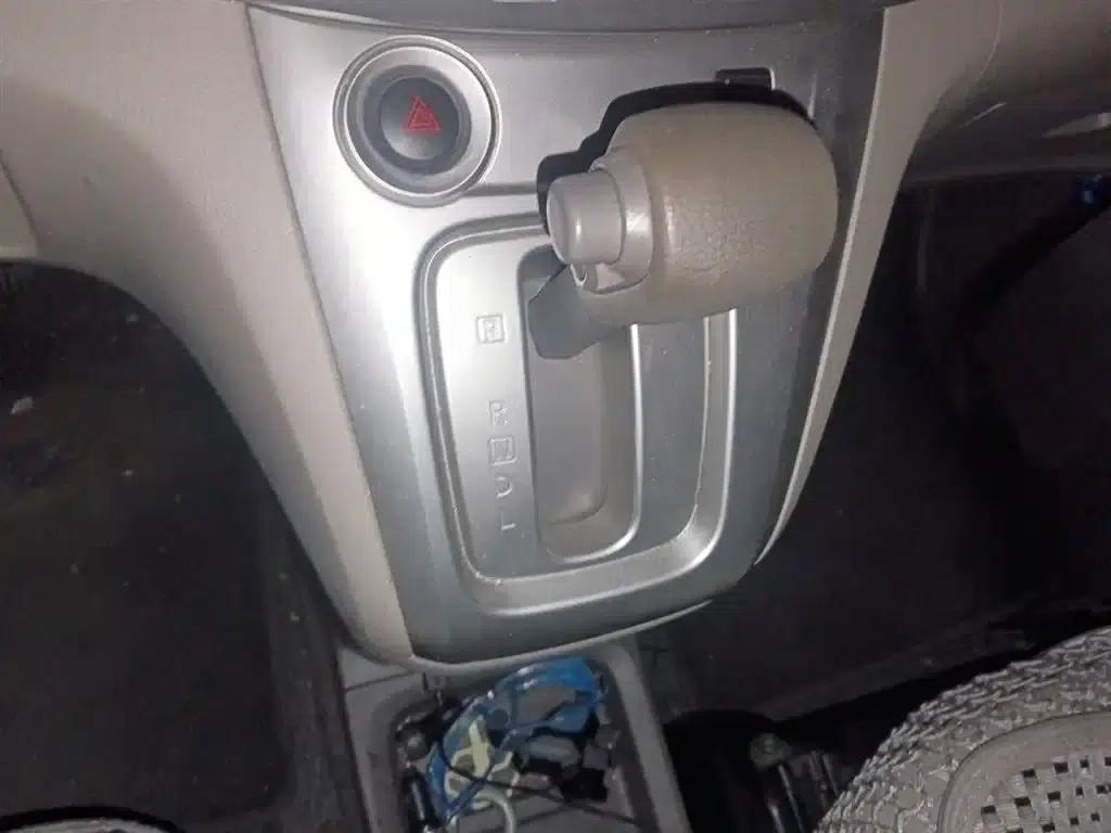 Nissan NV200 2018 1.6L CVT Luxury — миниатюра 7