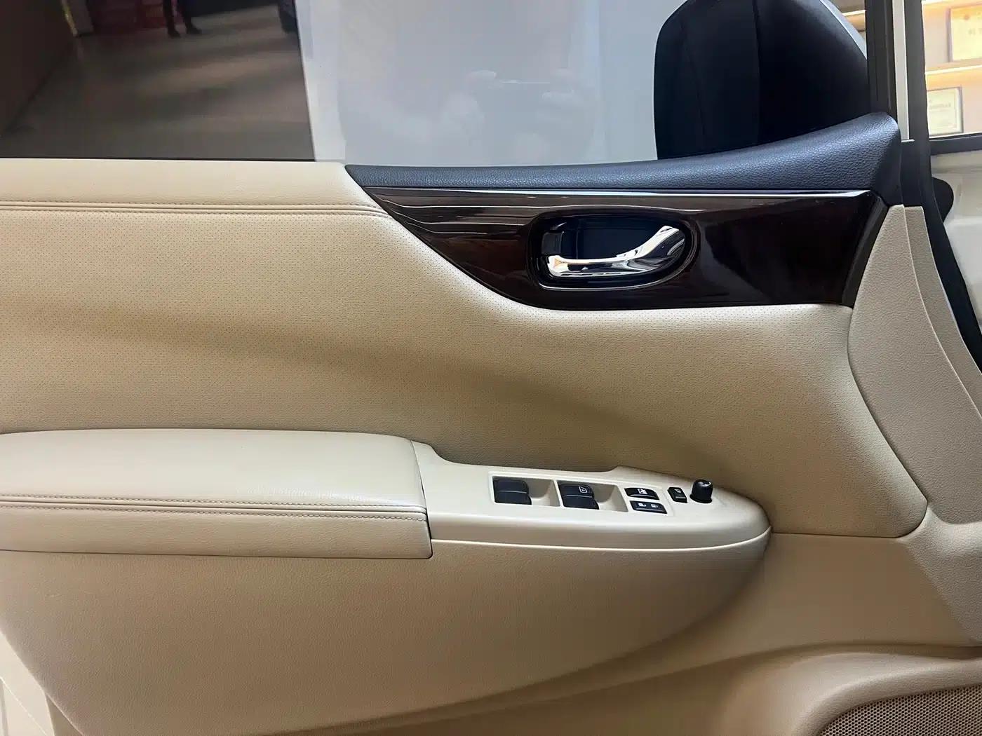 Quest 2015 3.5L SL — миниатюра 16