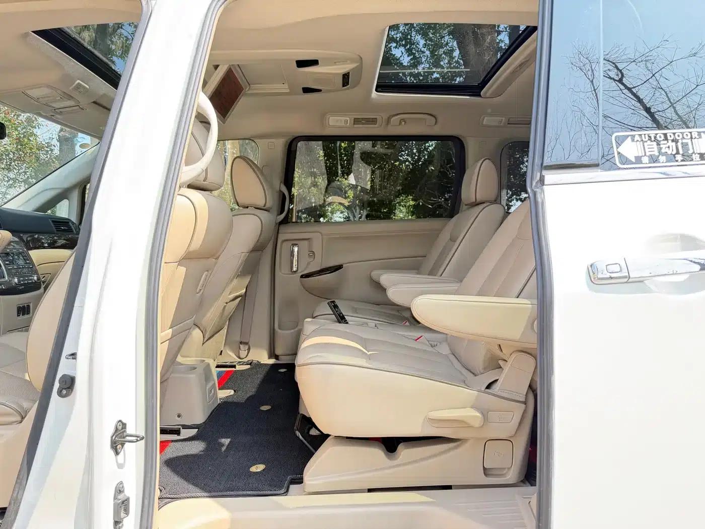 Quest 2015 3.5L SL — миниатюра 8