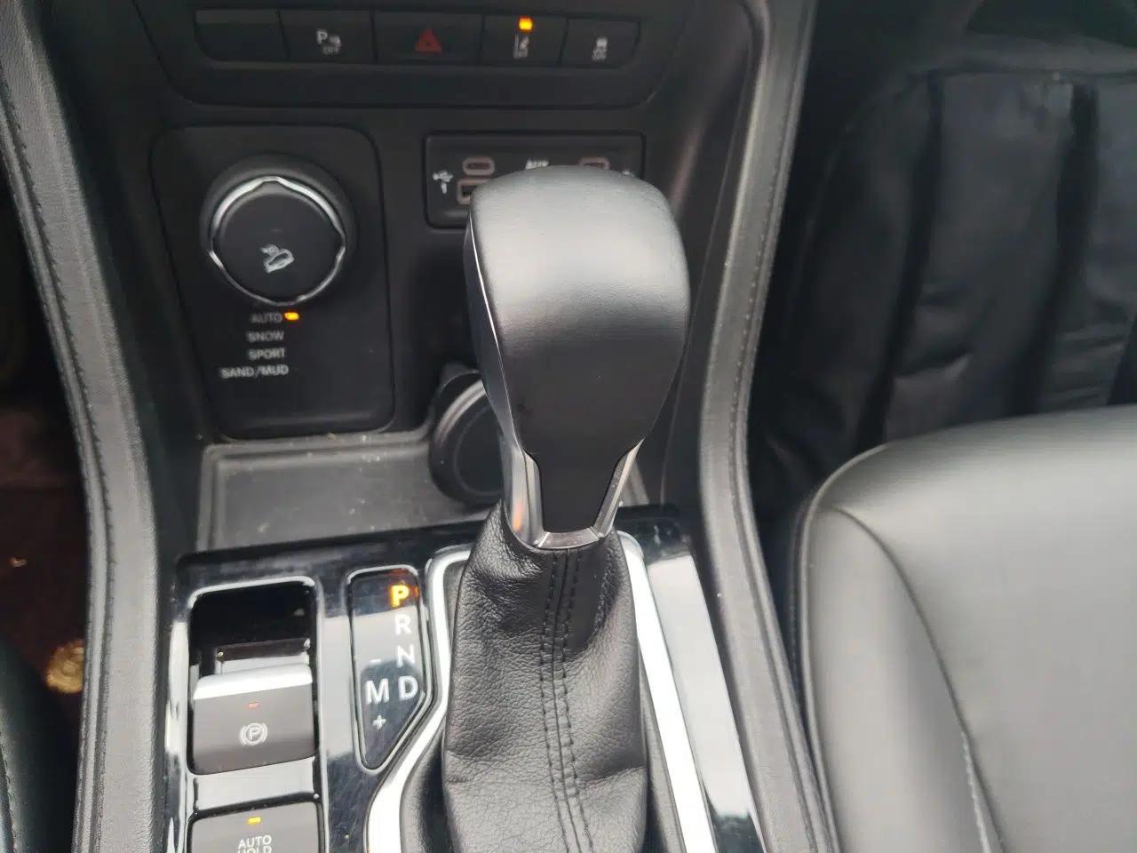 Jeep Grand Commander 2018 2.0T Four-Wheel Drive Prestige Edition China V — миниатюра 15